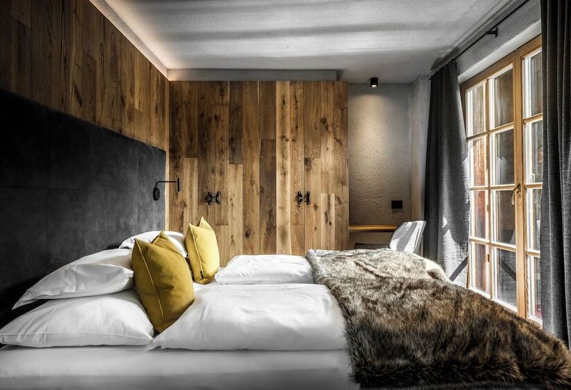 Sportony Mountain Lodges