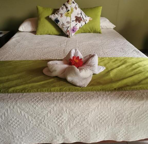 Nafre House B&b Monteverde