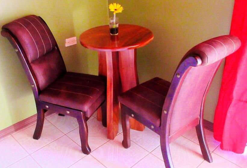 Nafre House B&b Monteverde