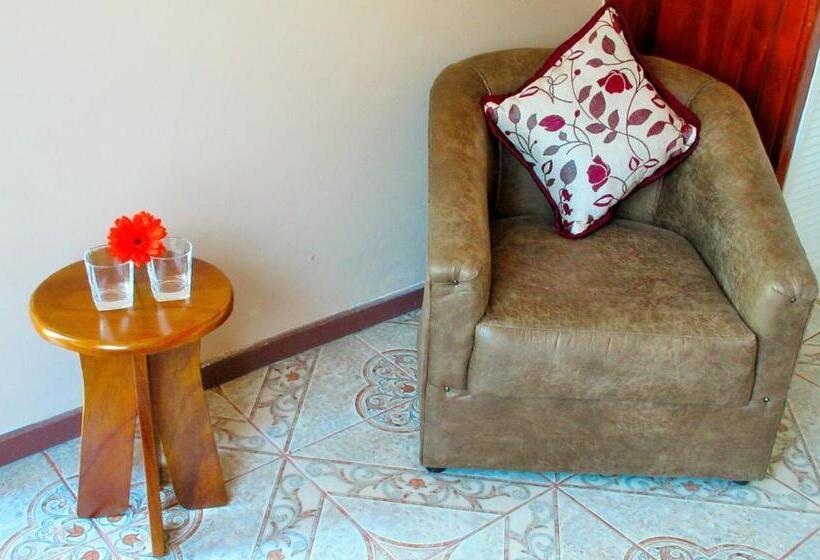 Nafre House B&b Monteverde