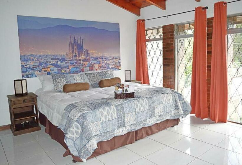 تختخواب و صبحانه Oh Espana!