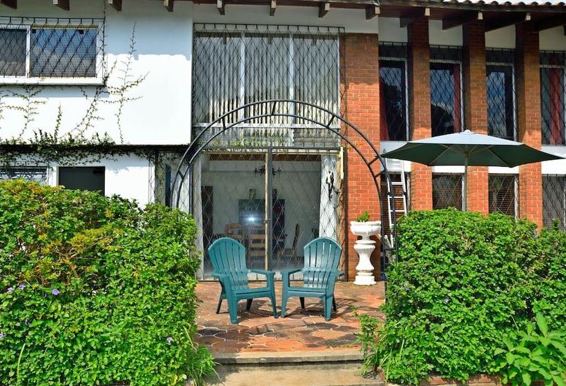 تختخواب و صبحانه Oh Espana!