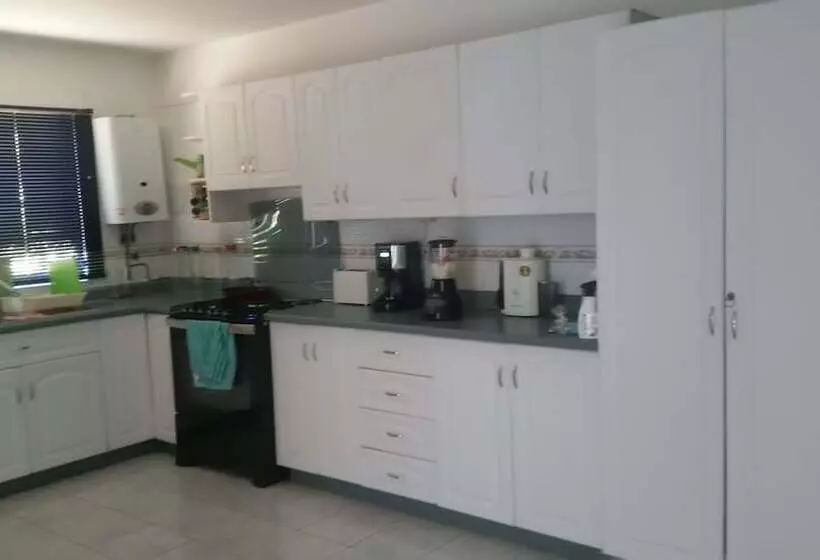 تختخواب و صبحانه Oh Espana!