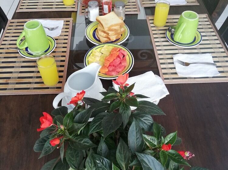 تختخواب و صبحانه Oh Espana!