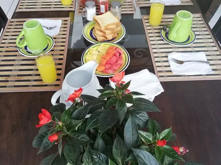 تختخواب و صبحانه Oh Espana!