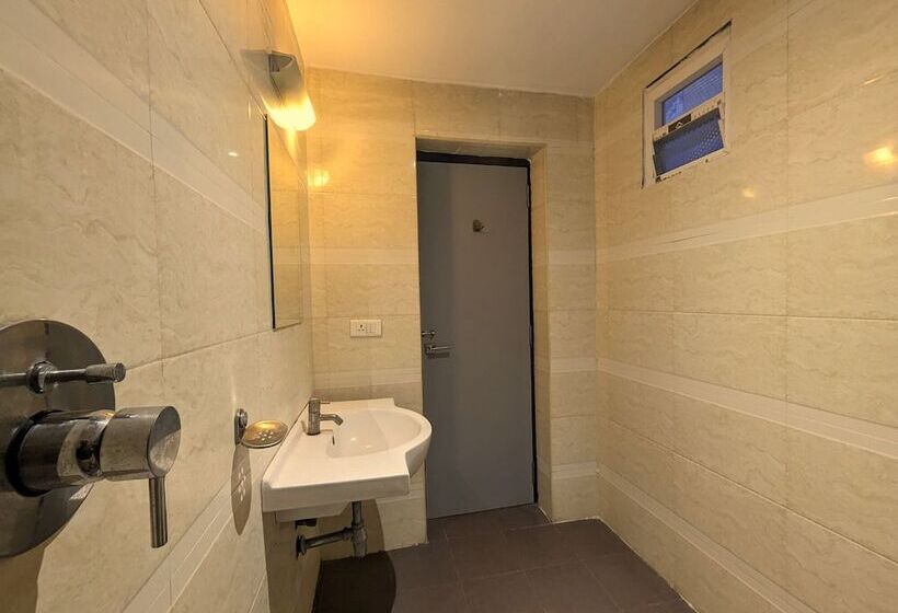 هتل Rbs Residency