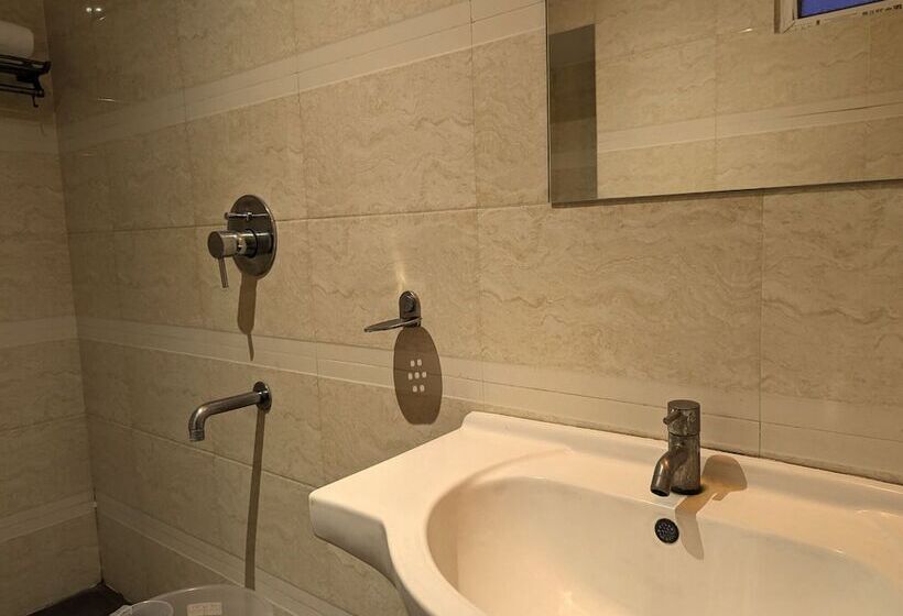 هتل Rbs Residency