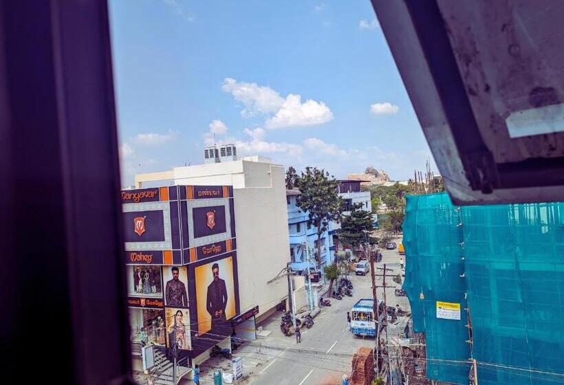 هتل Rbs Residency