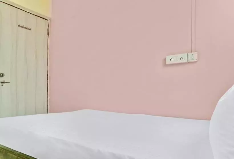 Spot On 61450 Hotel Sai Palace Lodging