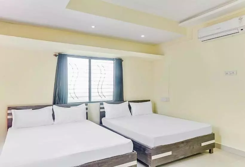 Spot On 61450 Hotel Sai Palace Lodging