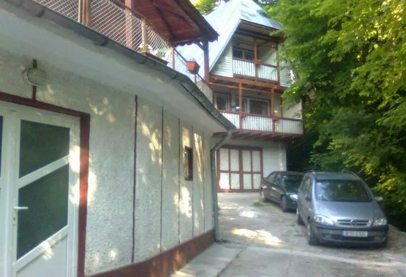 پانسیون Casa Valea Iancului Sinaia