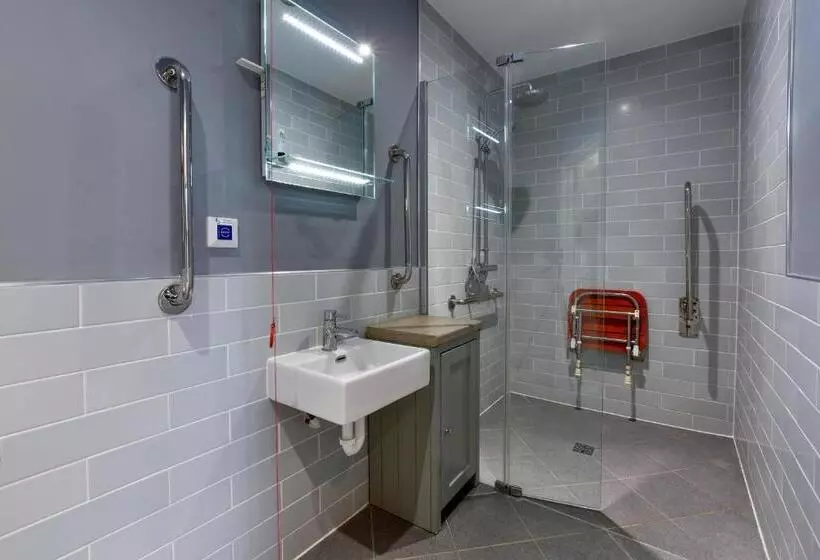 ユースホステル The Bell Inn