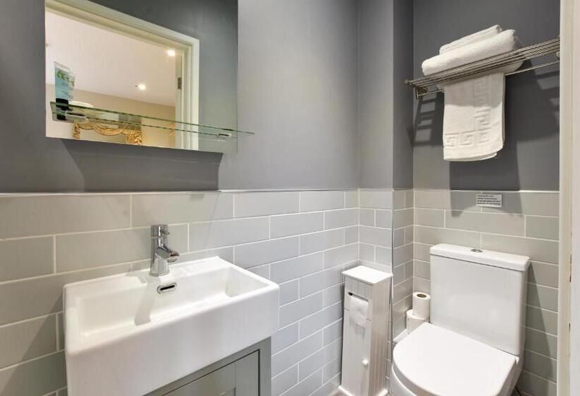 ユースホステル The Bell Inn