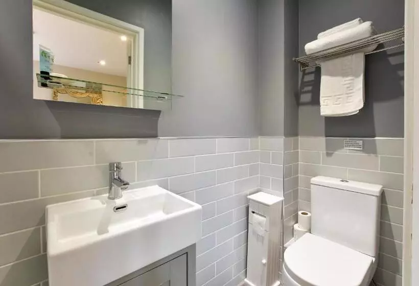 ユースホステル The Bell Inn