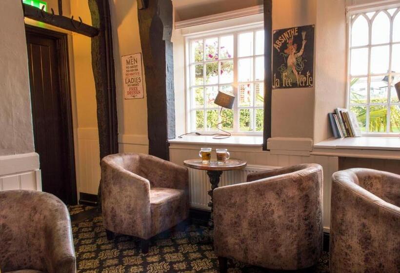 ユースホステル The Bell Inn