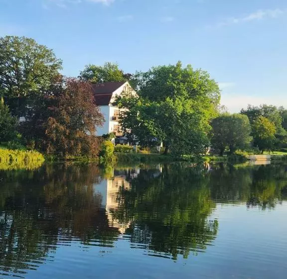 Hotelli Haus Am See