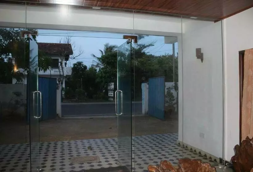 Hotelli Jayanthi Surf Dreams