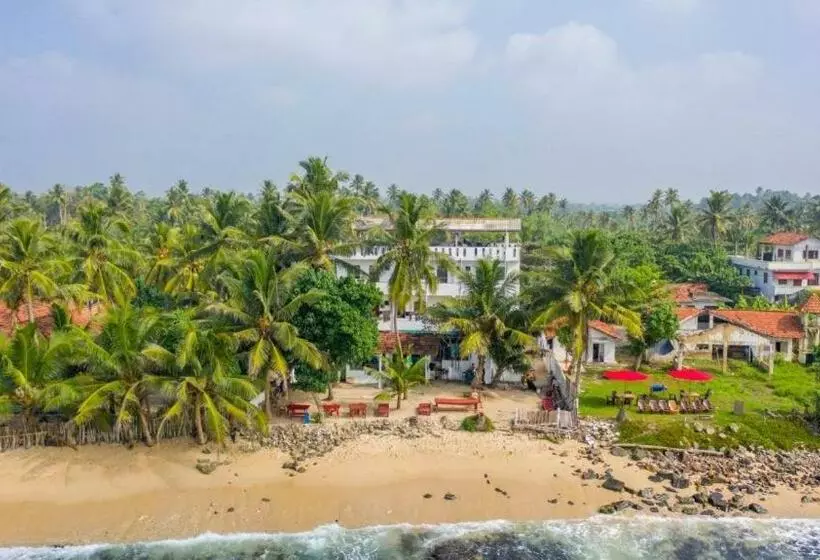 Hotelli Jayanthi Surf Dreams