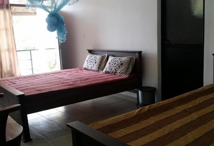 هتل Polhena Coral Reef Resort