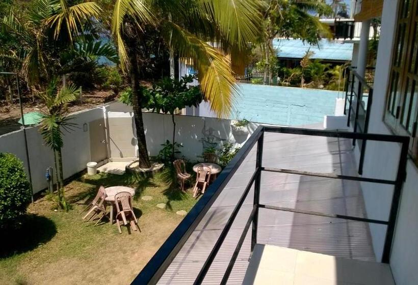 هتل Polhena Coral Reef Resort