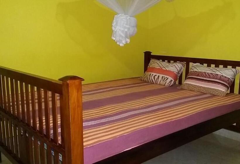 هتل Polhena Coral Reef Resort