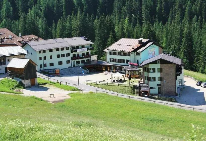 Hotelli Santa Maria Ad Nives