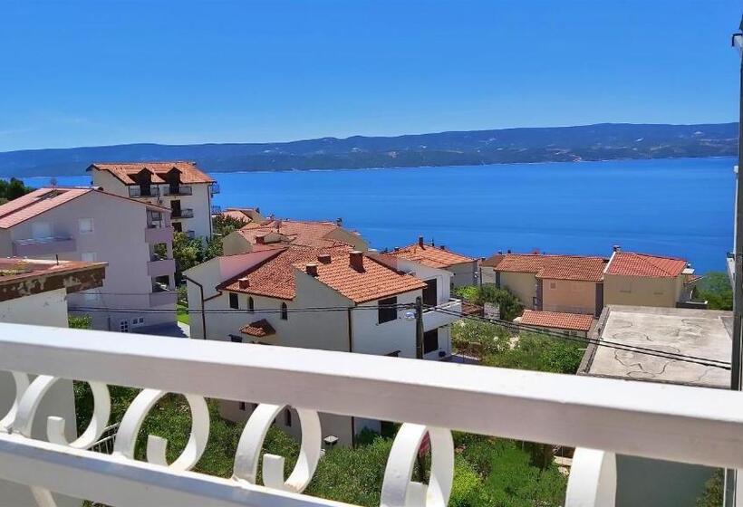 Pensionat Apartments Nemira