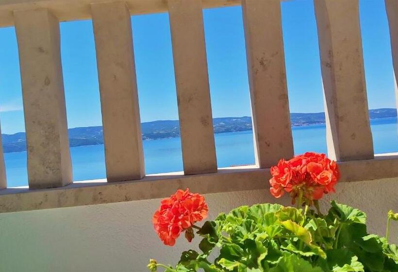 Pensionat Apartments Nemira