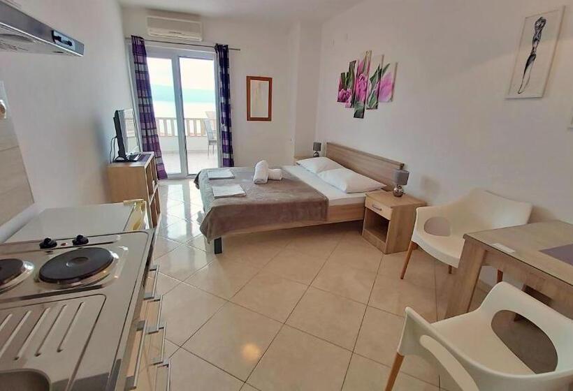 Pensionat Apartments Nemira