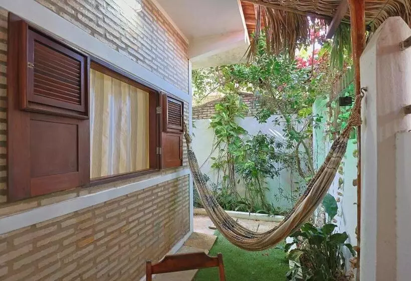 پانسیون Beach House Suites