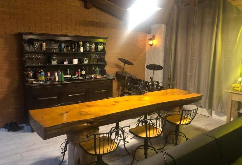 پانسیون Campos House