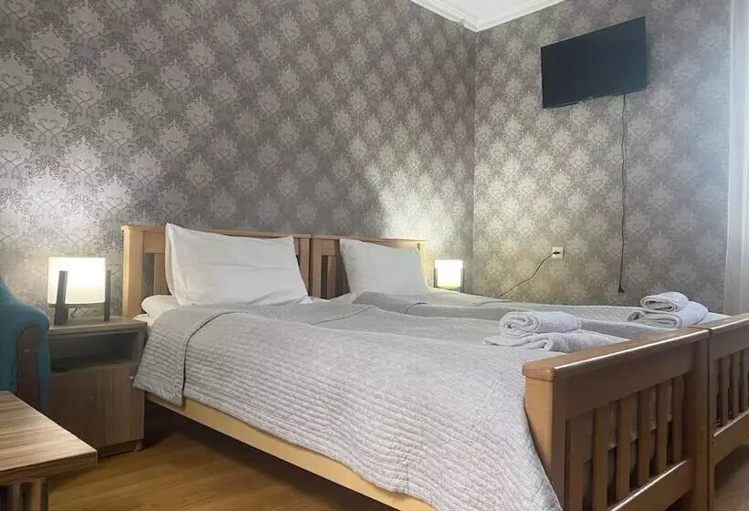 پانسیون Hillside Guesthouse