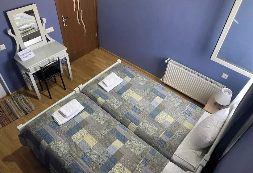 پانسیون Hillside Guesthouse