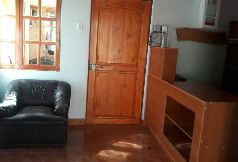 Majatalo Hostal Casa Flores