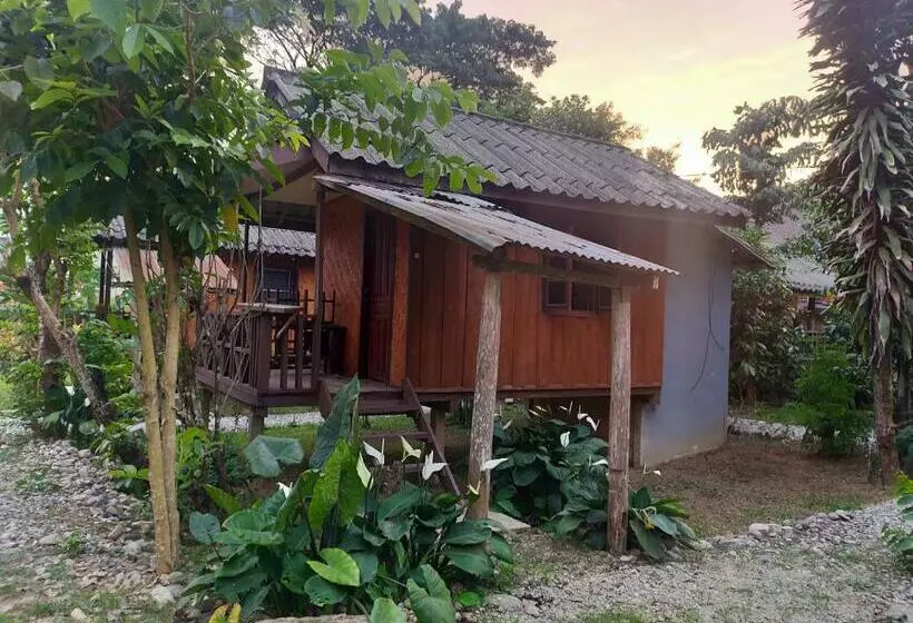 ペンション Pasanchai Bungalow
