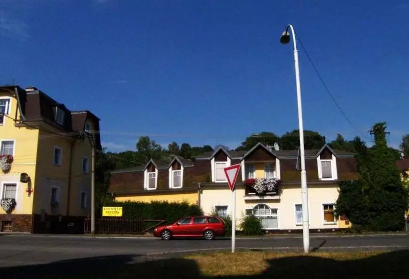 Majatalo Penzion U Antonickova Pramene