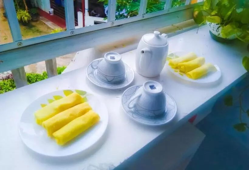 پانسیون The Bay House