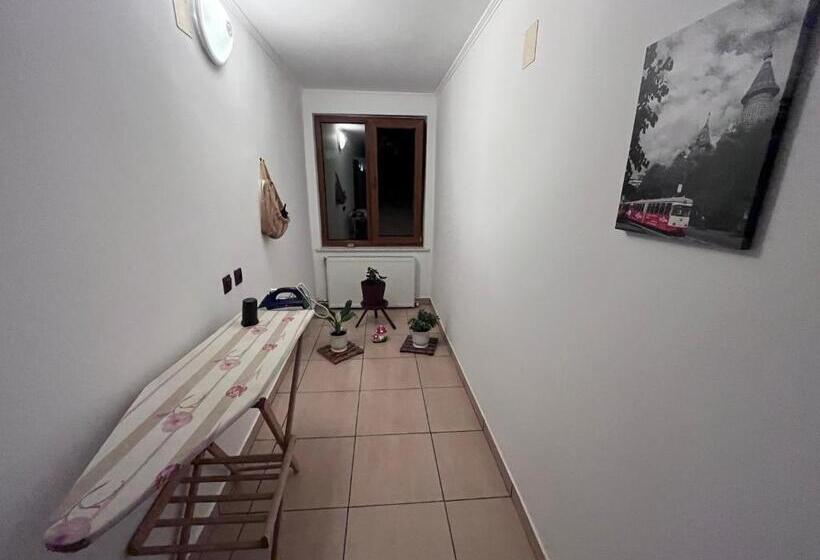 פנסיון Vila Khalo