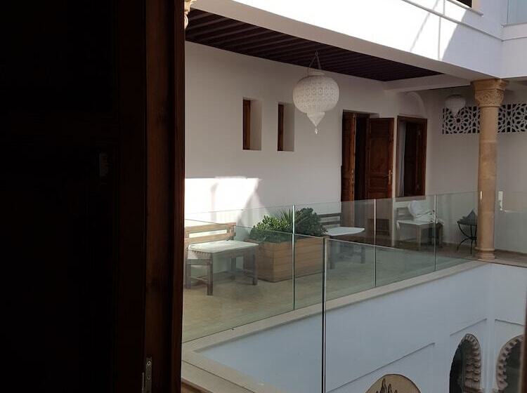 里亚德 Dar Shâan