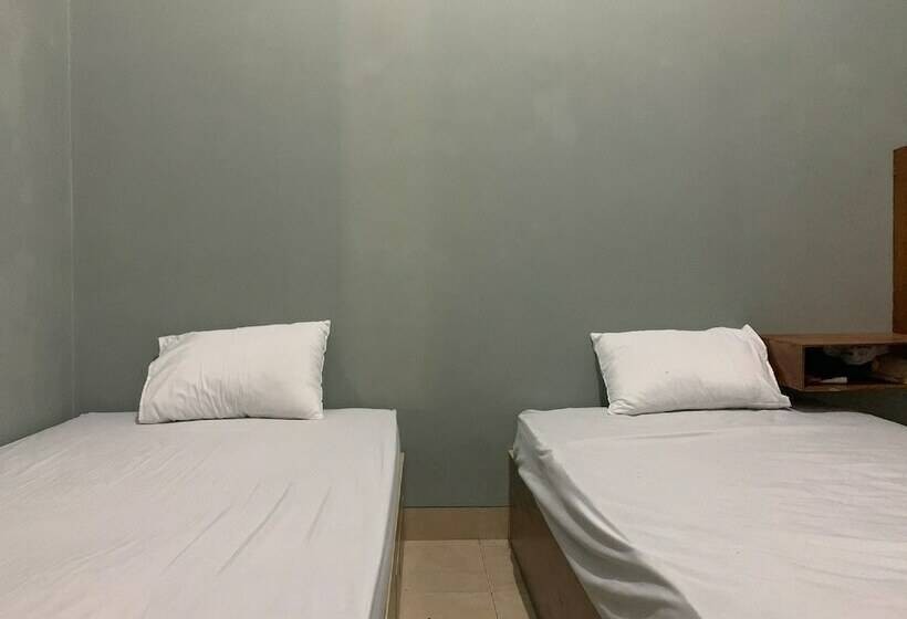 فندق صغير Penginapan Citra