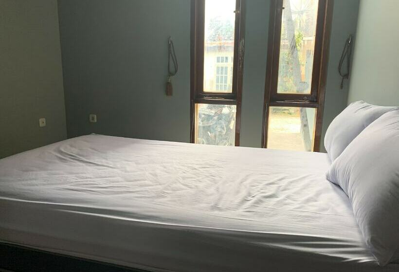 فندق صغير Penginapan Citra