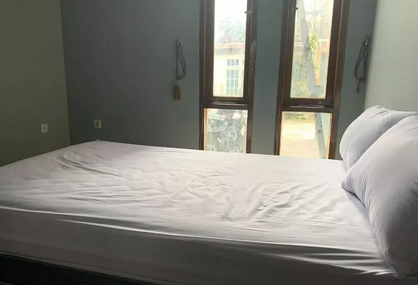 Retkeilymaja Penginapan Citra