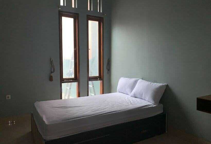 فندق صغير Penginapan Citra