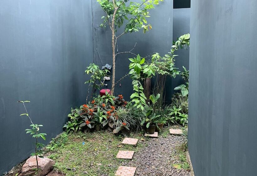 فندق صغير Penginapan Citra