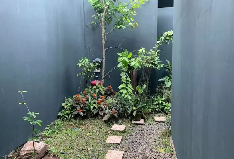 Retkeilymaja Penginapan Citra