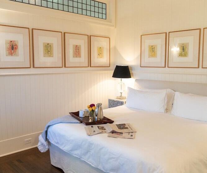 Bed and Breakfast The Reform Club