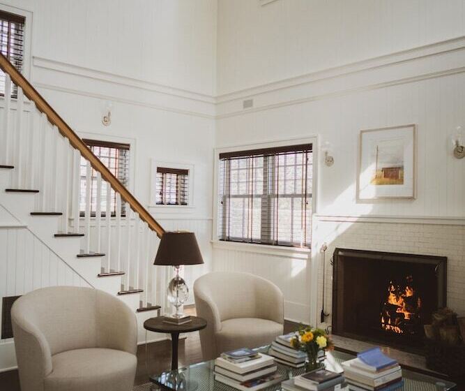 Bed and Breakfast The Reform Club