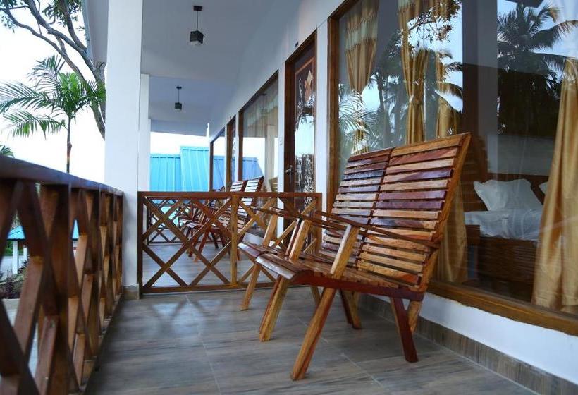 호텔 Laxmi Continental Resort