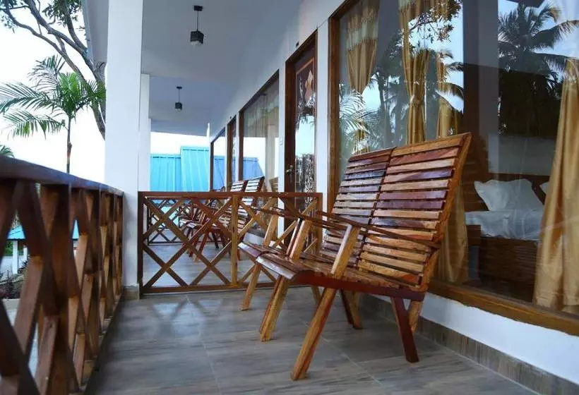 Hotelli Laxmi Continental Resort