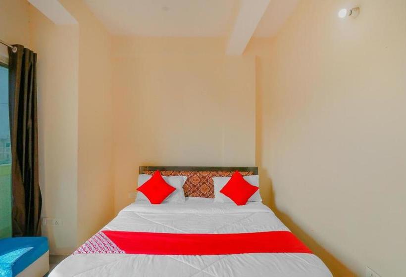 호텔 Oyo 76456  Noida Hub 2